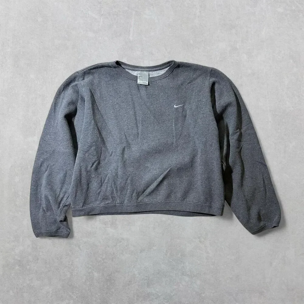 Y2K Nike Women's Small Grey Oversized Crewneck Sweatshirt